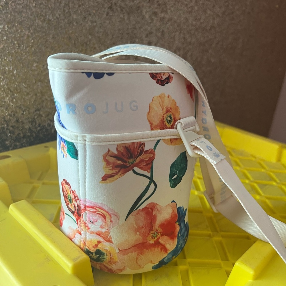 Hydrojug